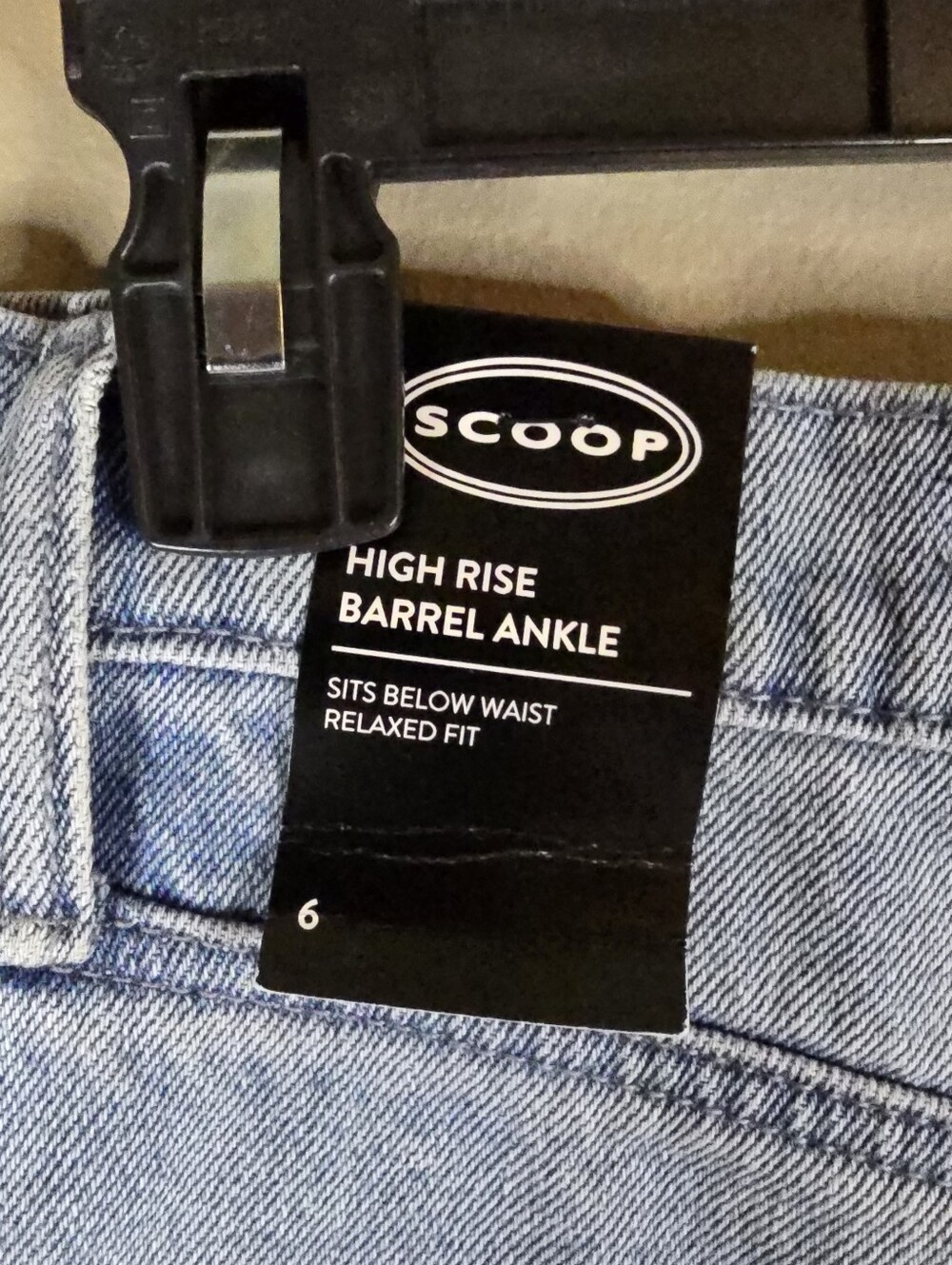 Scoop High-Rise Baggy Ankle Barrel Jeans Distressed Details Light Wash - Picture 10 of 14
